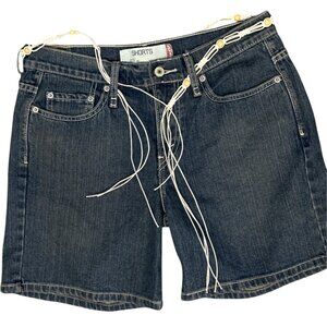 Levis‎ Womens 515 Denim Shorts With Beaded Belt Size 8 Dark Wash
